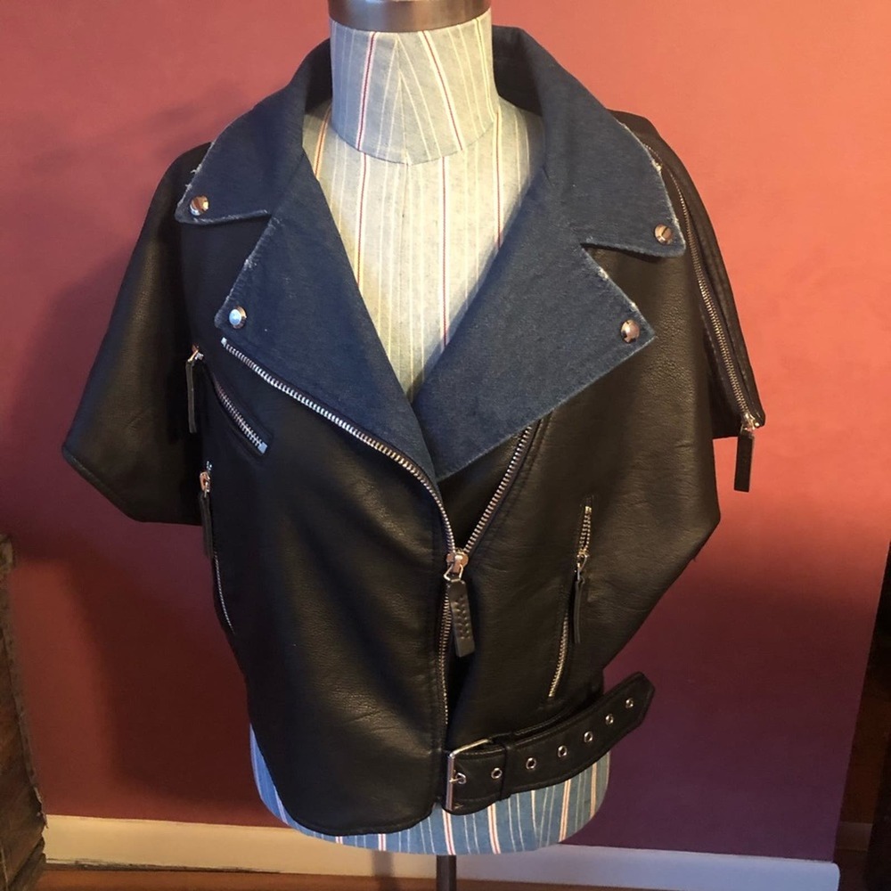 🆕 Zara Contrasting Biker Faux Leather and Denim Jacket NWOT Size Large - Picture 2 of 8